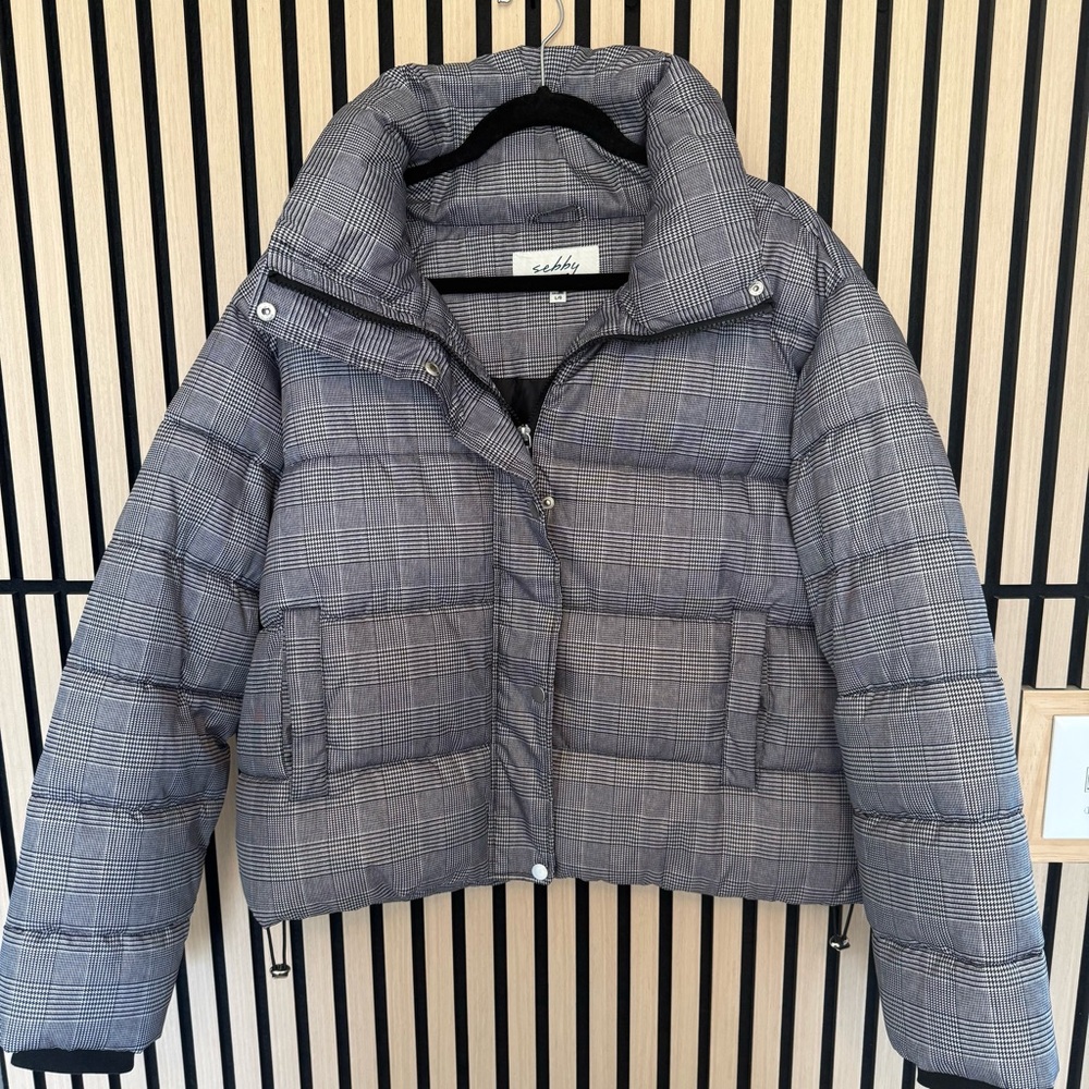 NOBO Black and Gray Women's Puffer Jacket